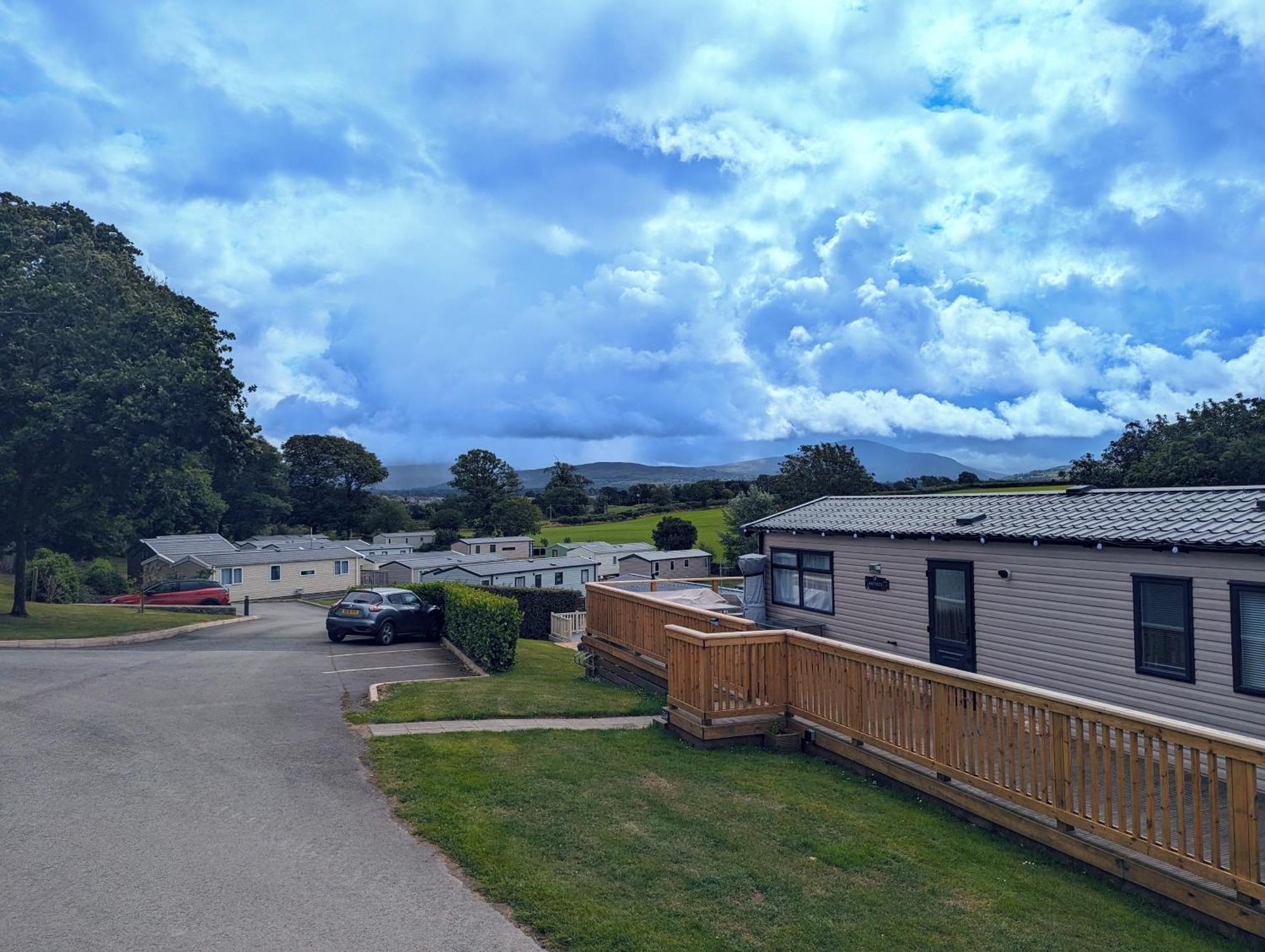 Hotel Coed Helen Holiday Park Caernarfon Exterior foto